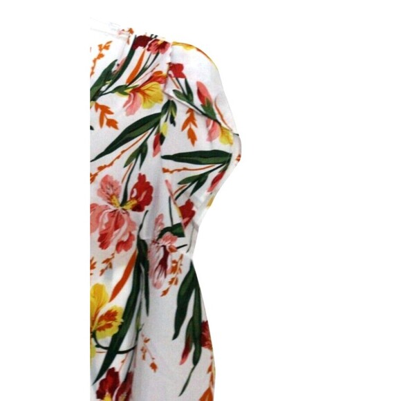 Emery Rose Women's 5XL Foral Flutter Sleeves V Neck NWT - Picture 3 of 6